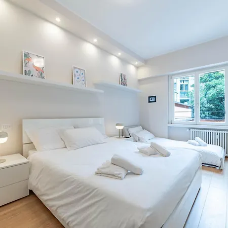 500 m from Corso Sempione, Close to Metro M5-3
